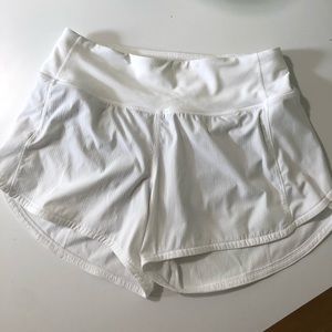 BRAND NEW Lulu Shorts